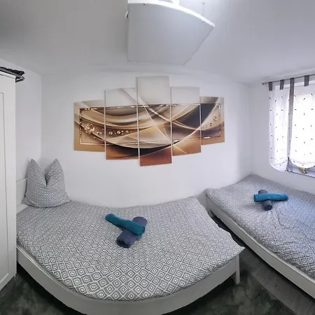 Casa Mia 37 Am Apartment